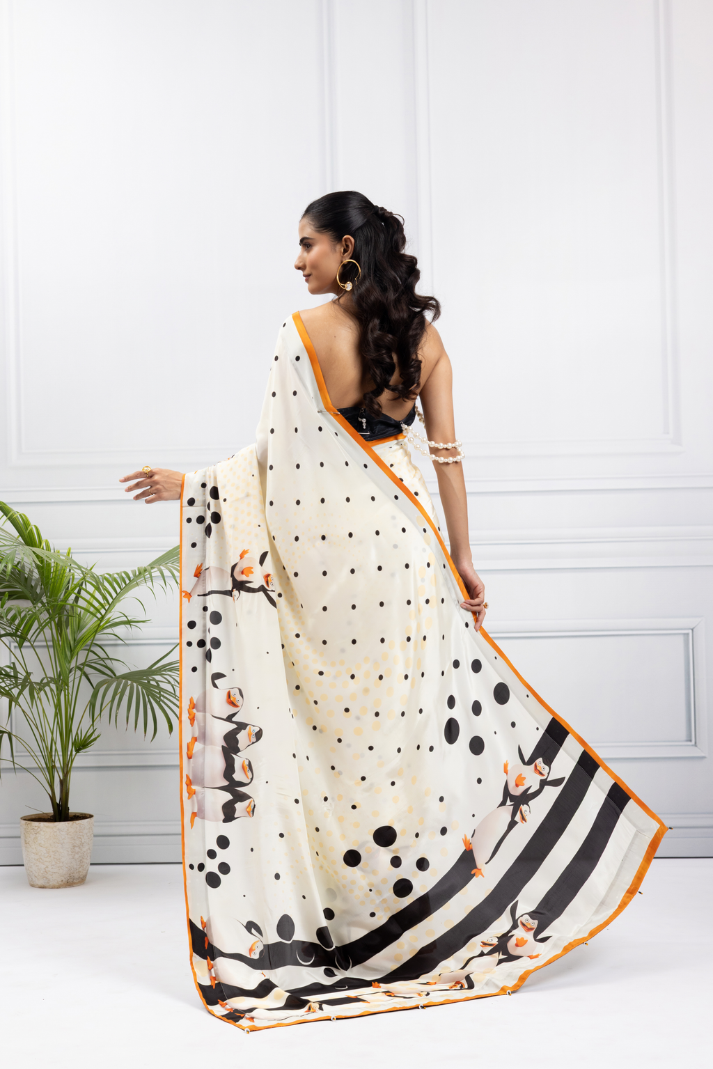 Penguin Polka Dots Saree