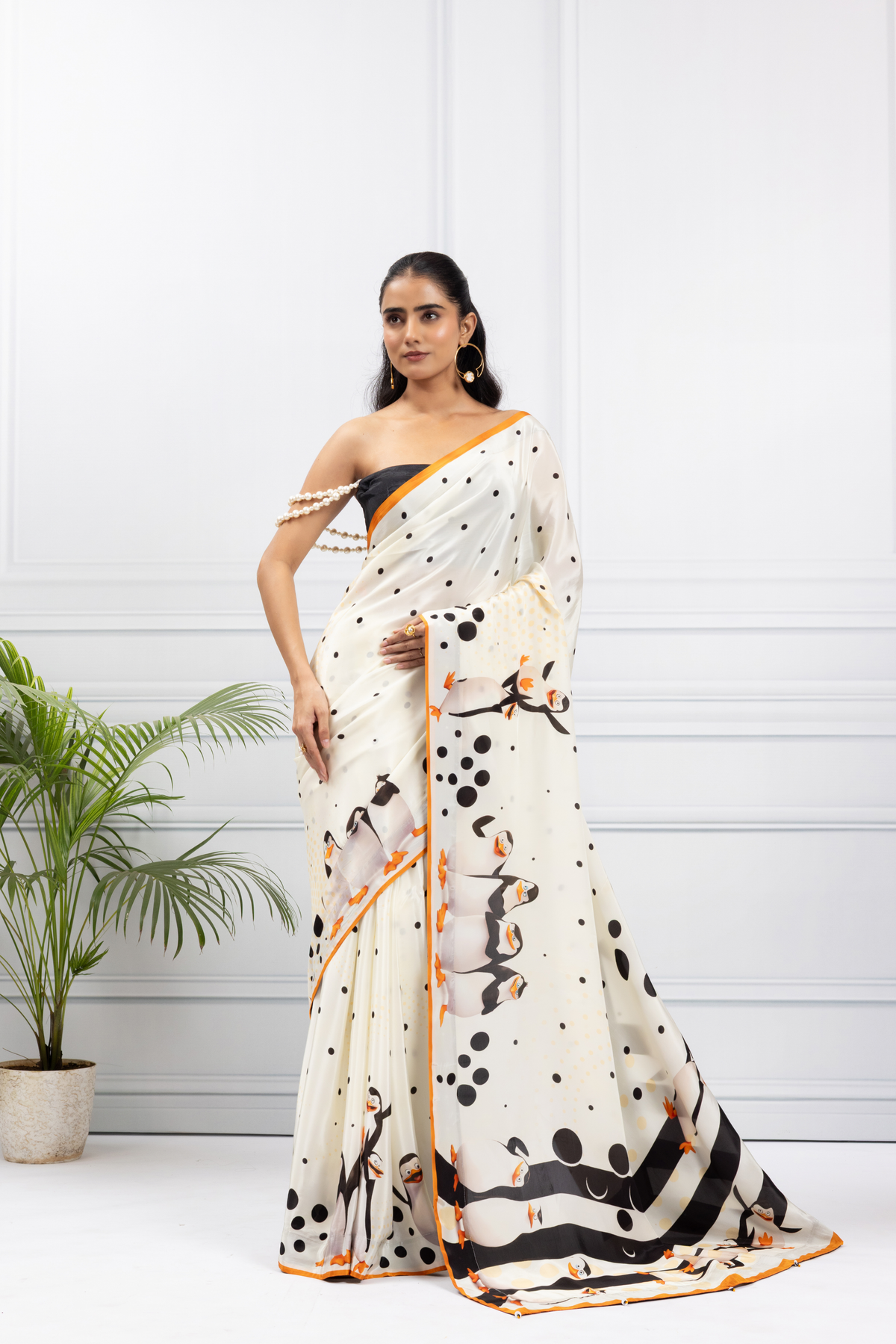 Penguin Polka Dots Saree