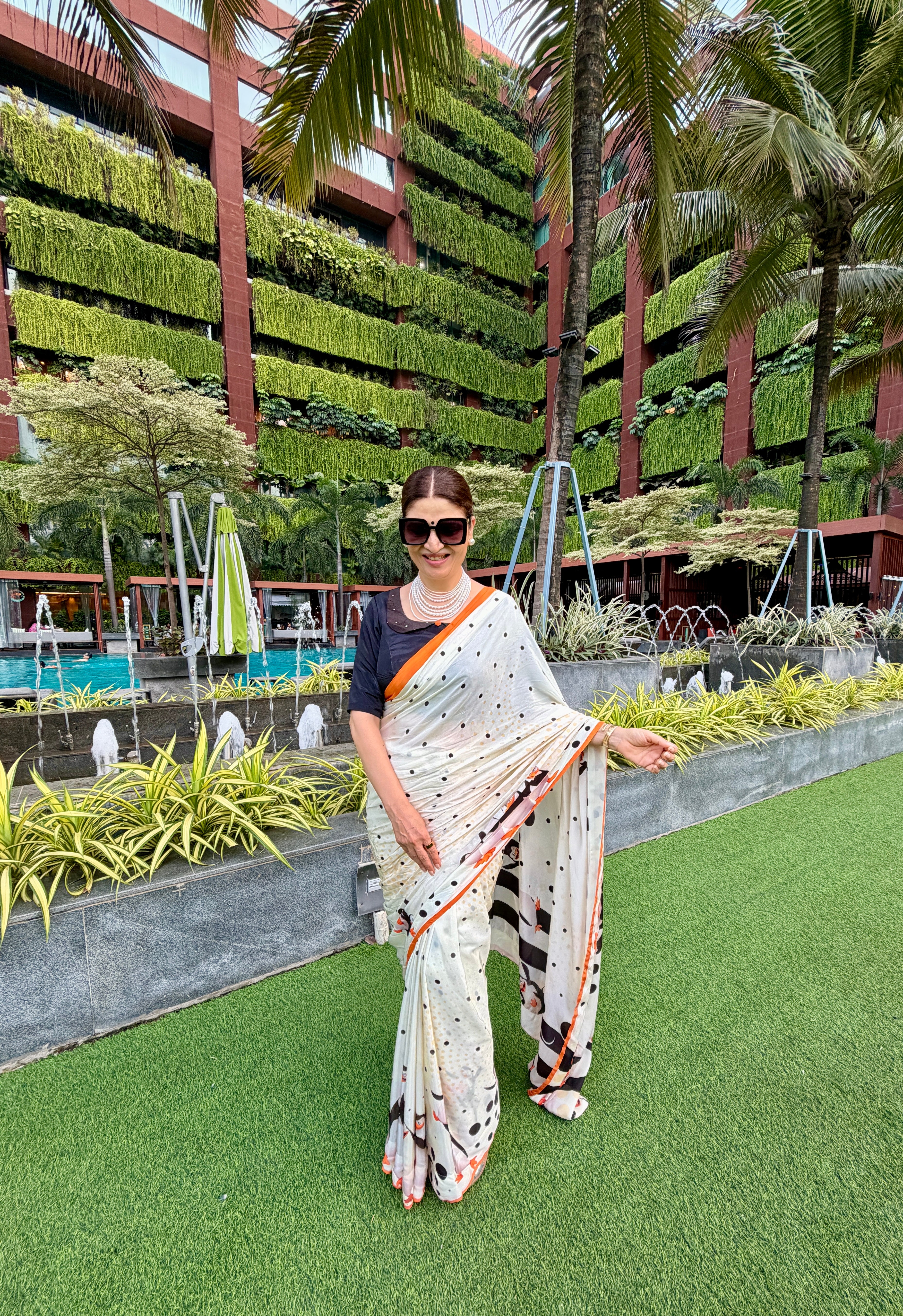 Penguin Polka Dots Saree
