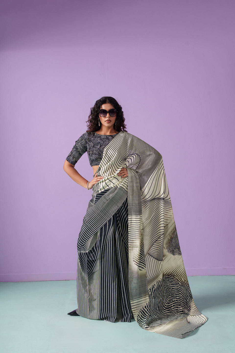 Fingerprint Aura Hypnotic Waves Saree