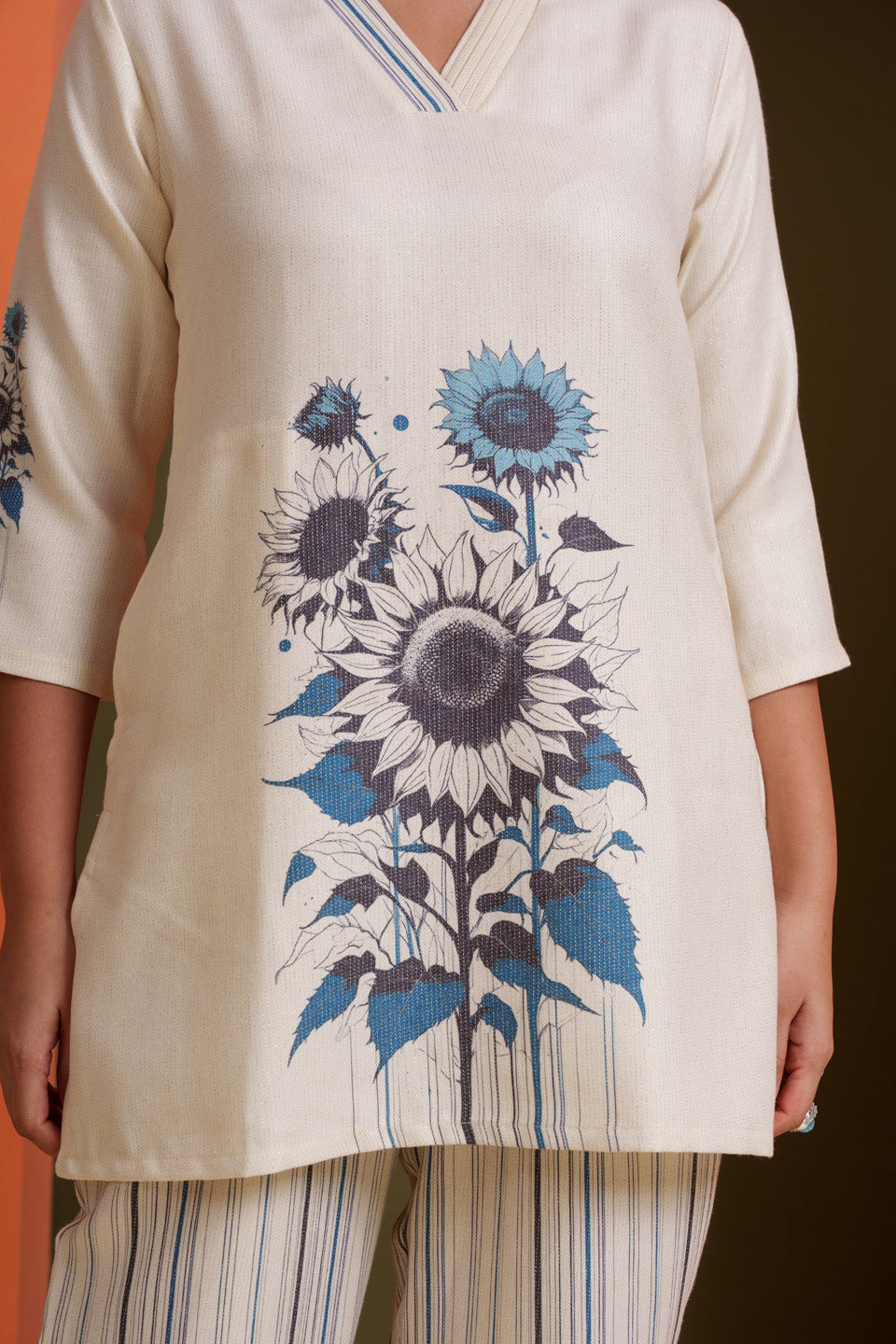 Blooming Sunshine Garden Flower with Rising Lines Co-ord Set