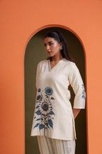 Blooming Sunshine Garden Flower with Rising Lines Co-ord Set