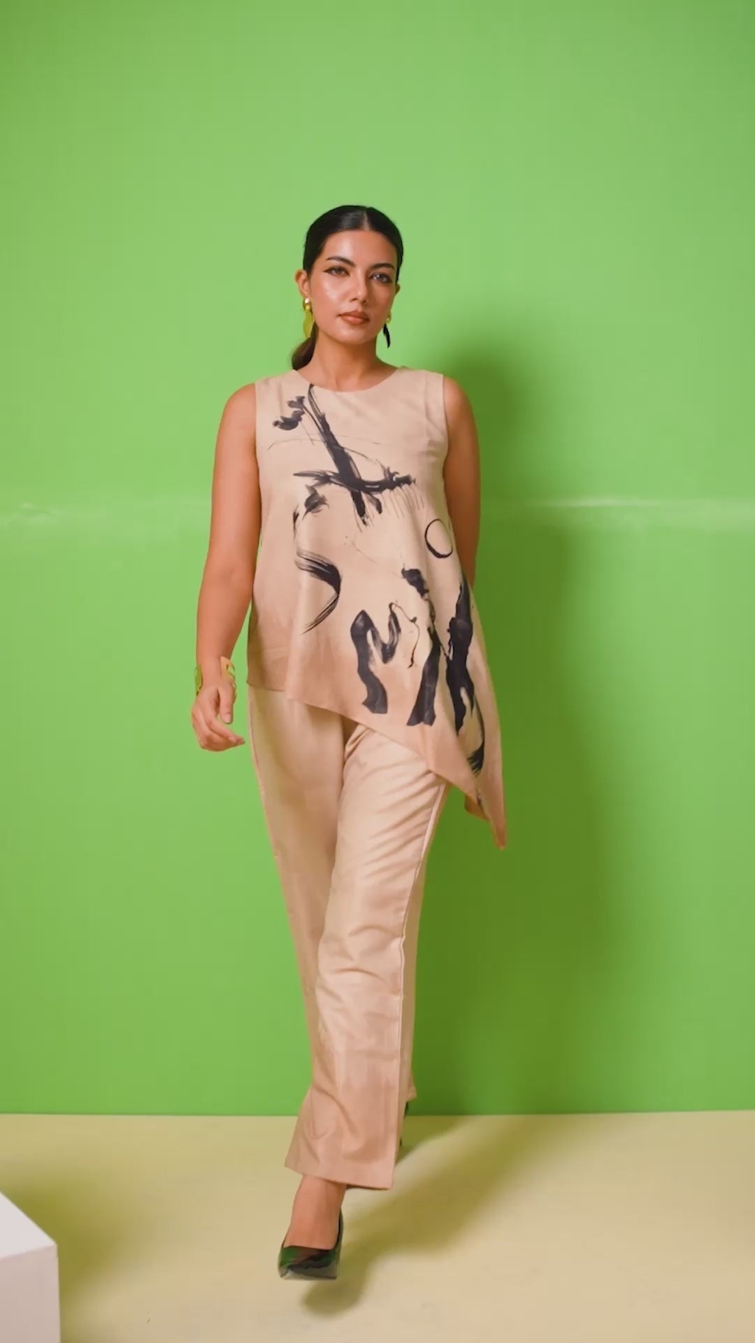 Canvas Asymmetric Abstract Motion Co-ord Set